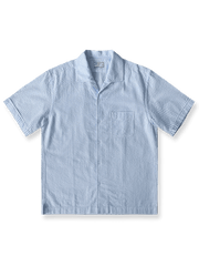 1950年代ICシャツ、ブルー&ホワイトストライプのセミフォーマルシャツ全景を展示。