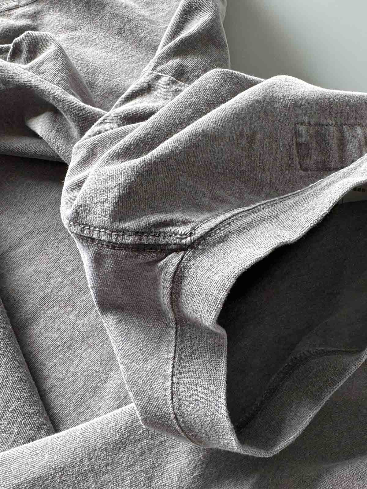 ショートスリーブTシャツのディテール展示