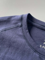 アメリカンヴィンテージウォッシュドコットンラグランスリーブTシャツ2枚セットの細部画像、高品質コットン素材と厚いリブネックを示す