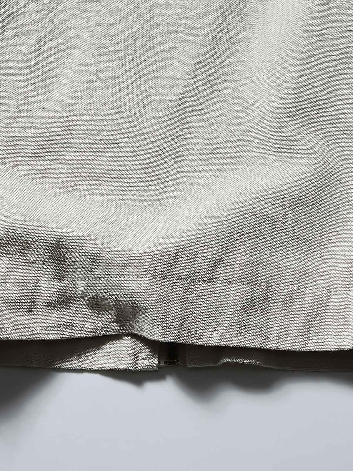 製品画像: 3色展開ハンティングカジュアルジャケットの正面図
詳細画像: コーデュロイ襟とジッパーポケットのディテール