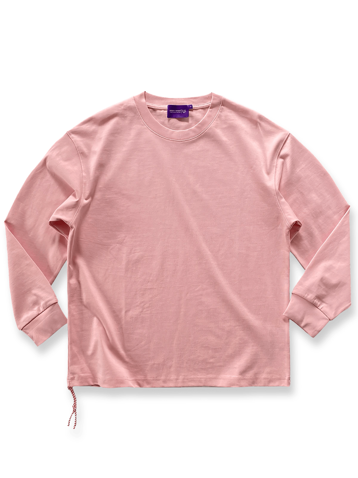 ピンク・ブラック・ベージュの3色展開、厚手コットンのヘビーウェイト長袖Tシャツ。ゆったりシルエットと背面ハンガーループを特徴とするアイテム。