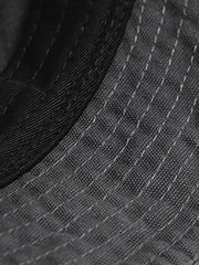 ウォッシュドコットン バケットハットのディテール、ブリムとステッチを含む