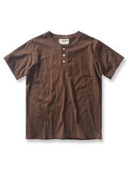 クラシックヘンリーネックTシャツのフロント展示