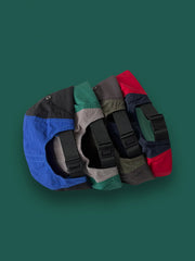 5パネルキャップの側面とつばのディテール特