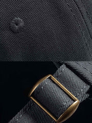 キャップの縫製と綿素材の詳細