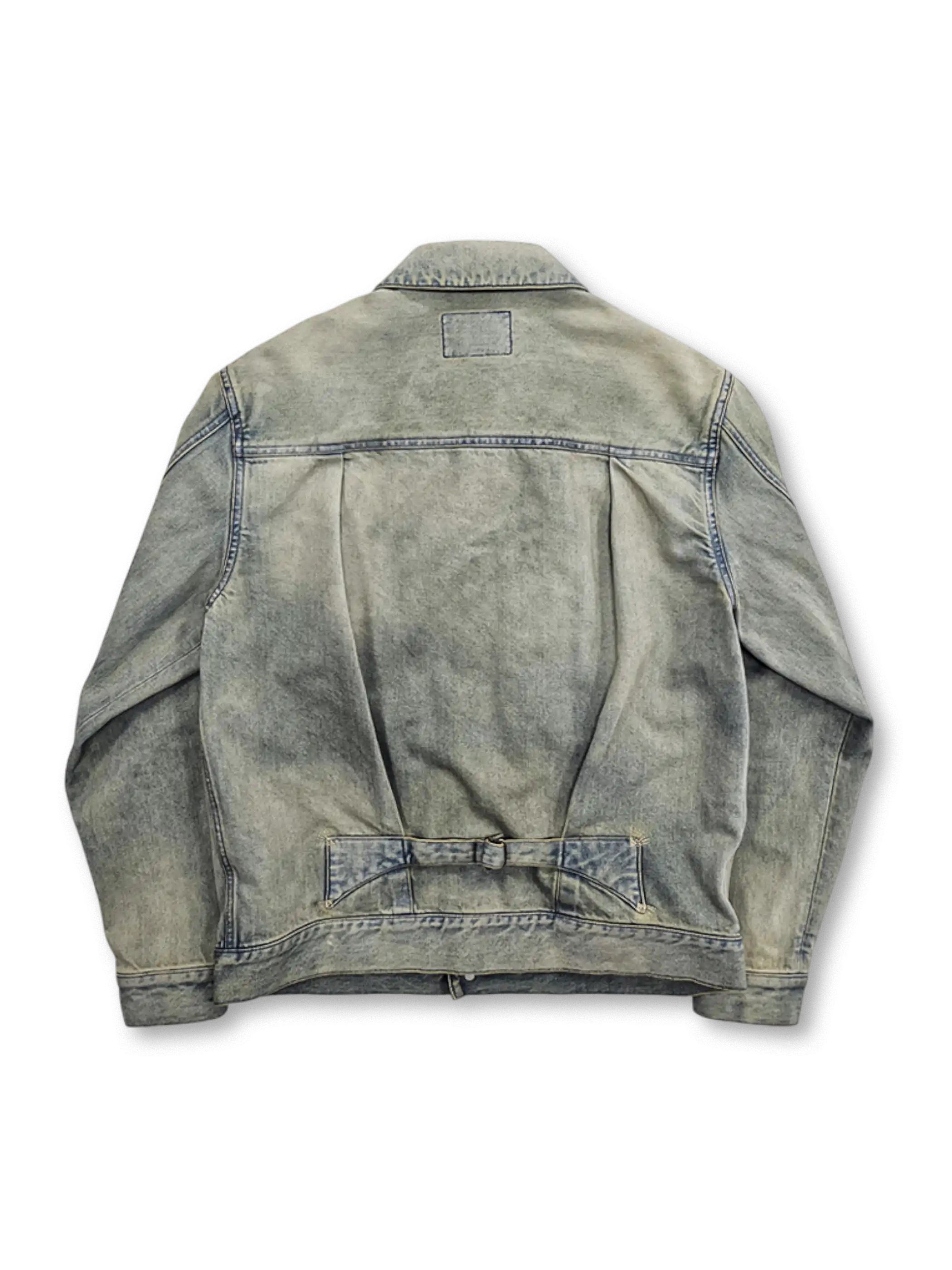 ヴィンテージウォッシュ加工を施したブルーデニムジャケット