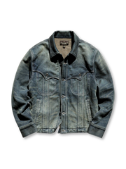 ハードウォッシュによるグレイッシュな色落ちが特徴のウエスタンデニムジャケット