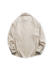 ストライプルーズシャツ、ボタンダウンネック&チェストポケット付き。