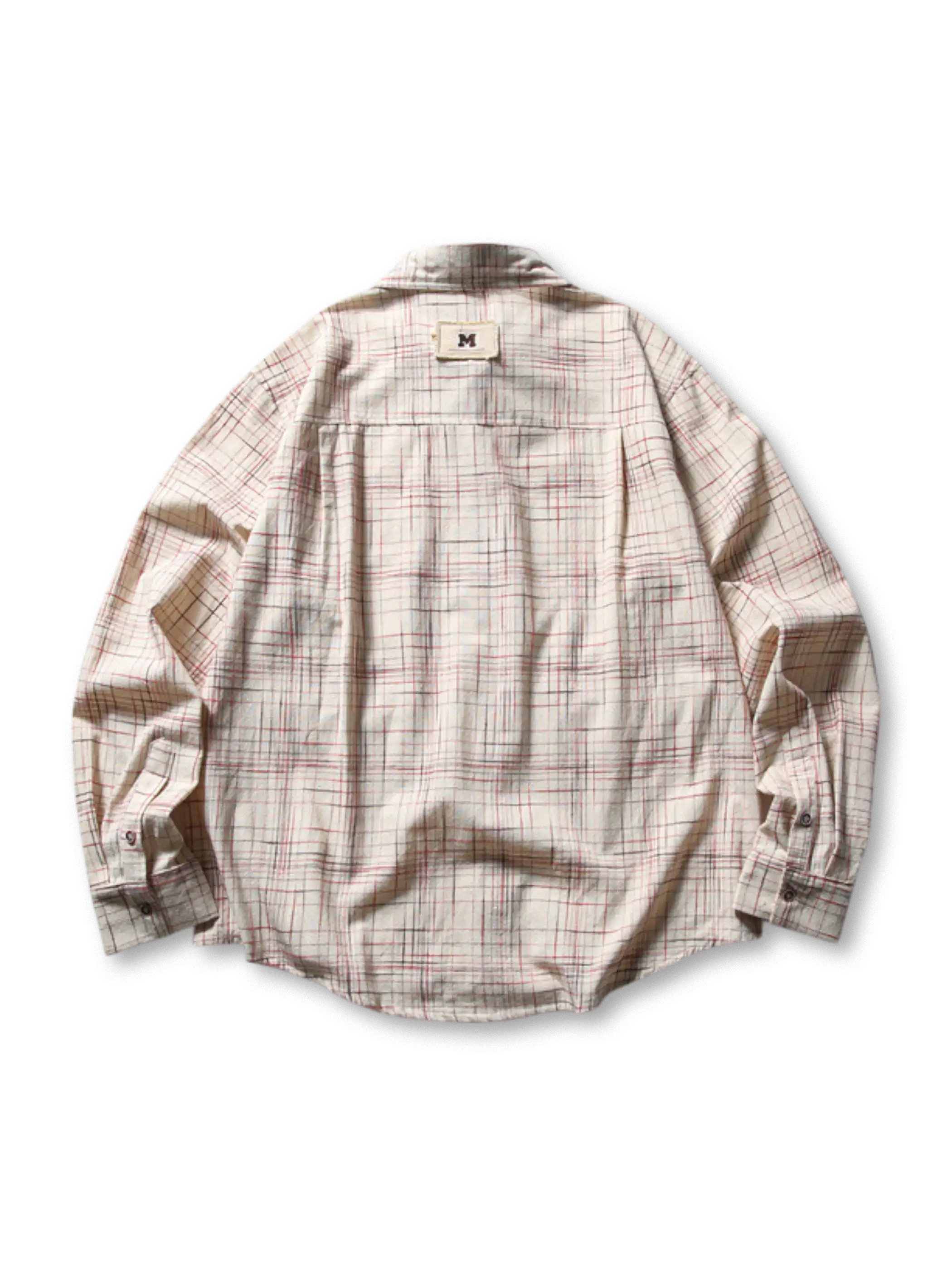 多色格子柄のワークシャツ正面、胸と腰に配置された大きなパッチポケットが目を引く。