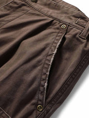 補強パッチとポケットディテールの特写