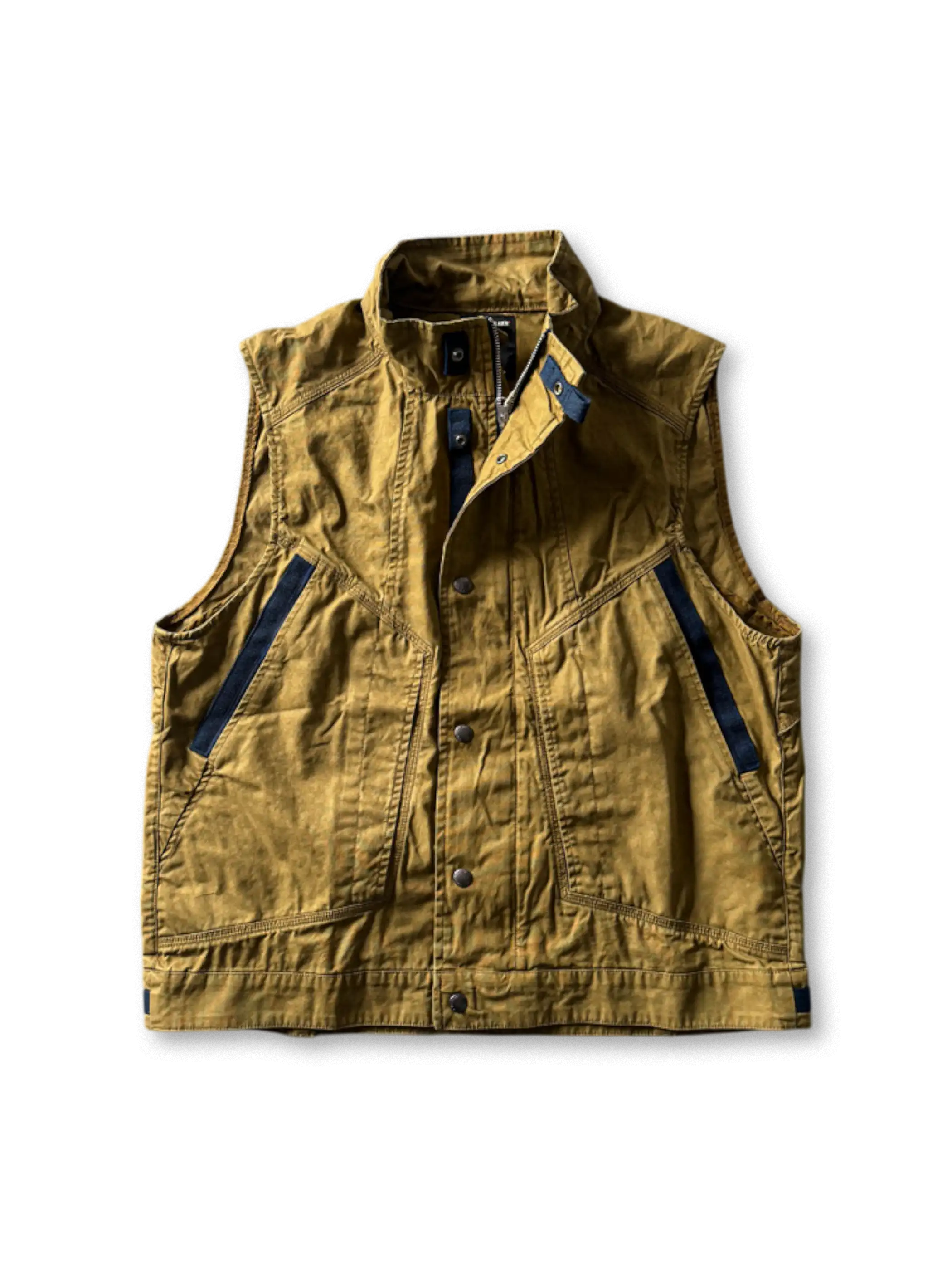 色落ち加工のワークベスト、配色ポケット付き