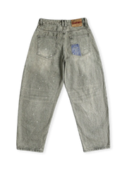 重厚ウォッシュ加工ヴィンテージデニムパンツ全体外観