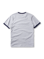 首元と袖口の配色が際立つリンガーTシャツ、フロントに「BASIC POWER」プリント