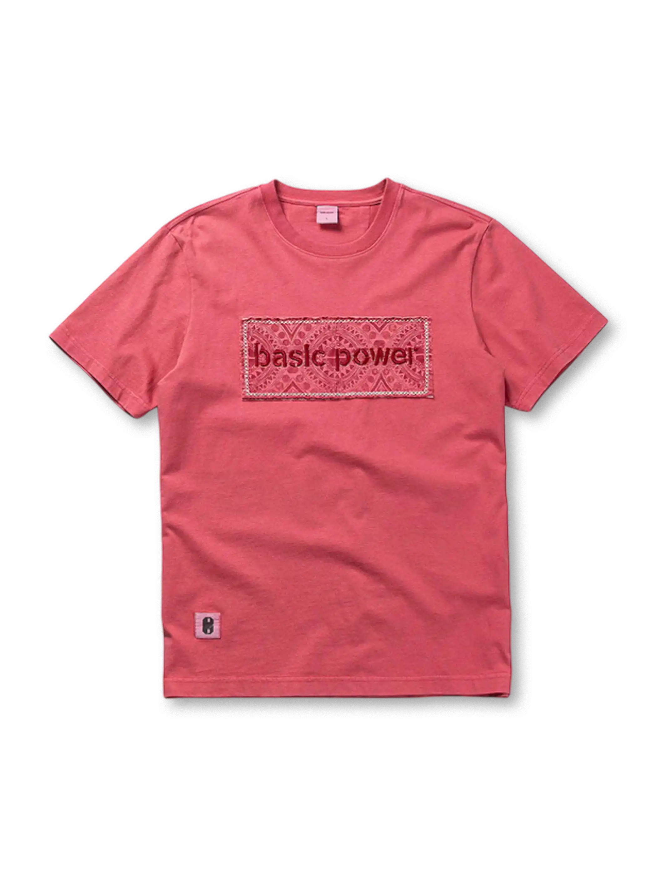 立体刺繍ロゴが中央に配されたコットンTシャツ