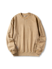 ウォッシュ加工を施したクルーネックスウェット、V字ガゼット付き