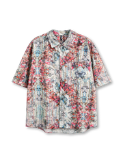 タッセルトリムとジャカード織りが特徴の五分袖半袖シャツ、隠しポケット付き