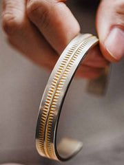 ナバホトーテム 半環式ホワイトブラスレット