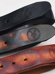 スナップバックルとウォッシュ加工ディテールの特写