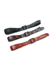 スナップバックルとウォッシュ加工ディテールの特写