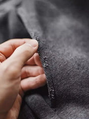 航海柄の刺繍入りショートパンツ - 船の錨デザイン