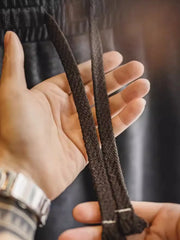 航海柄の刺繍入りショートパンツ - 船の錨デザイン