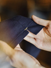 NAVYピンナップ刺繍Tシャツ