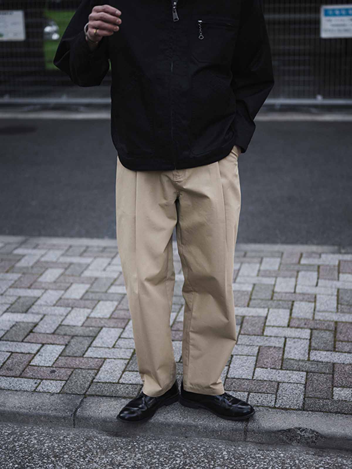 フレンチヴィンテージルーズワイドプリーツテーパードパンツ