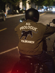 ショートワイド刺繍ベースボールジャケット