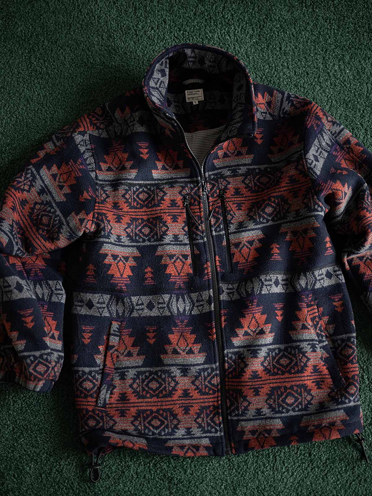 ナバホ柄厚手フリースジャケット 全体外観