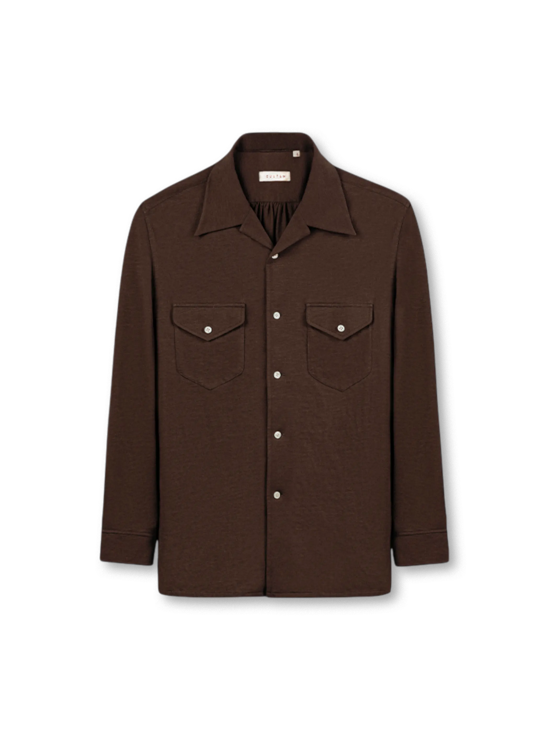 テラコッタブラウンのキューバンカラー長袖シャツ