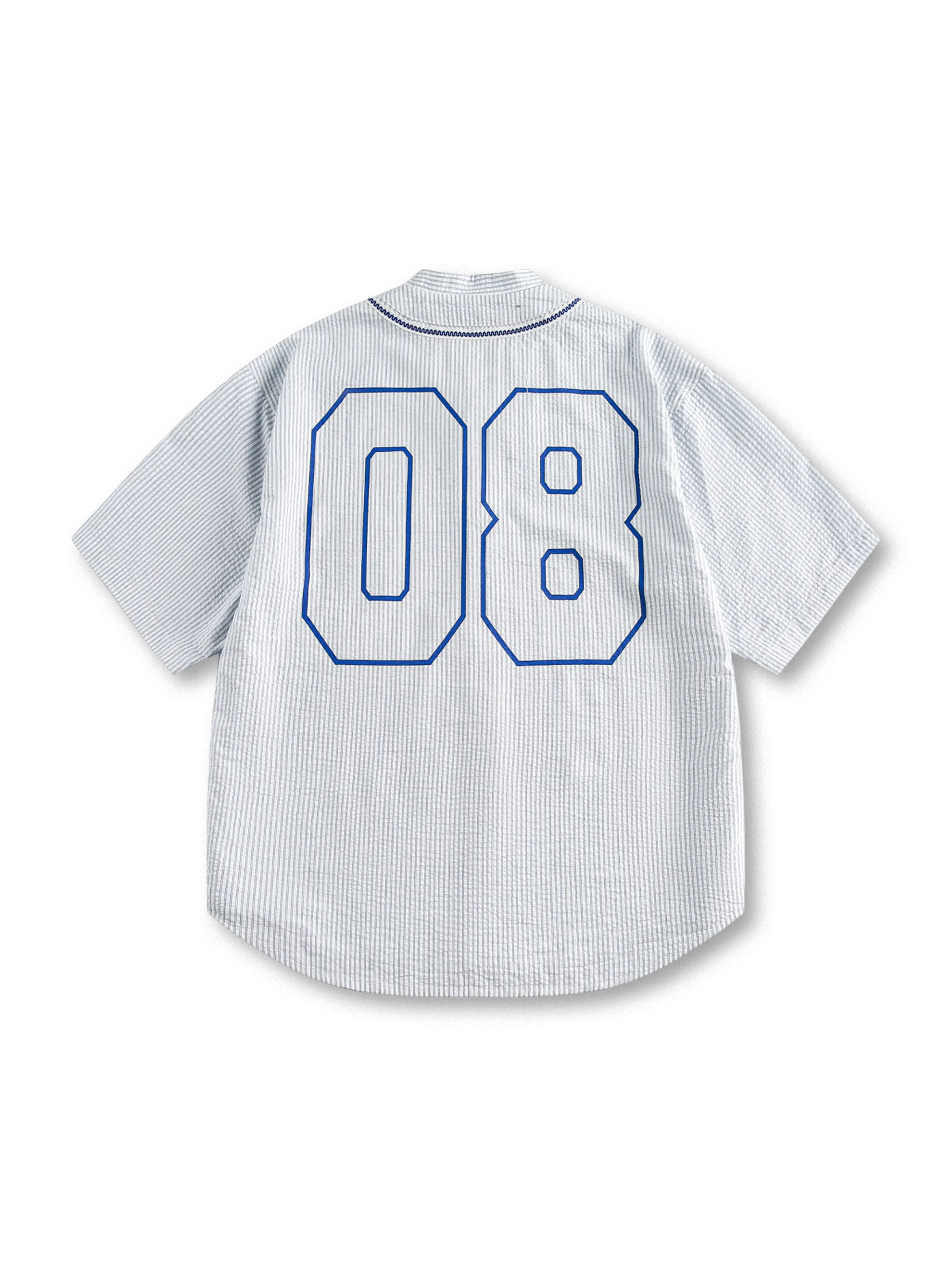 シアサッカー生地のストライプVネックベースボールシャツ前面全体