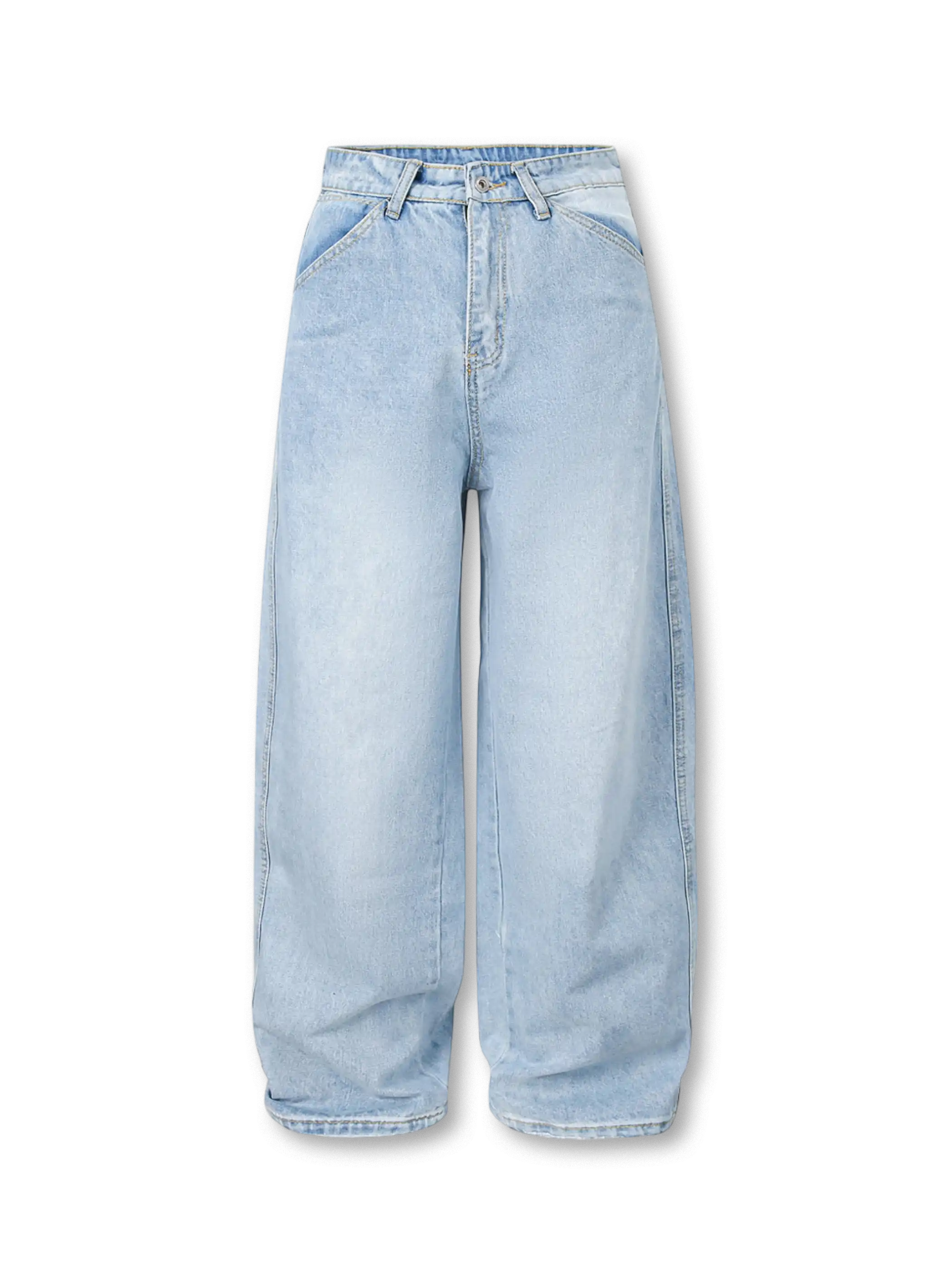 淡いウォッシュ加工が施されたロング丈ワイドデニム、ウエストのドローコードが見える