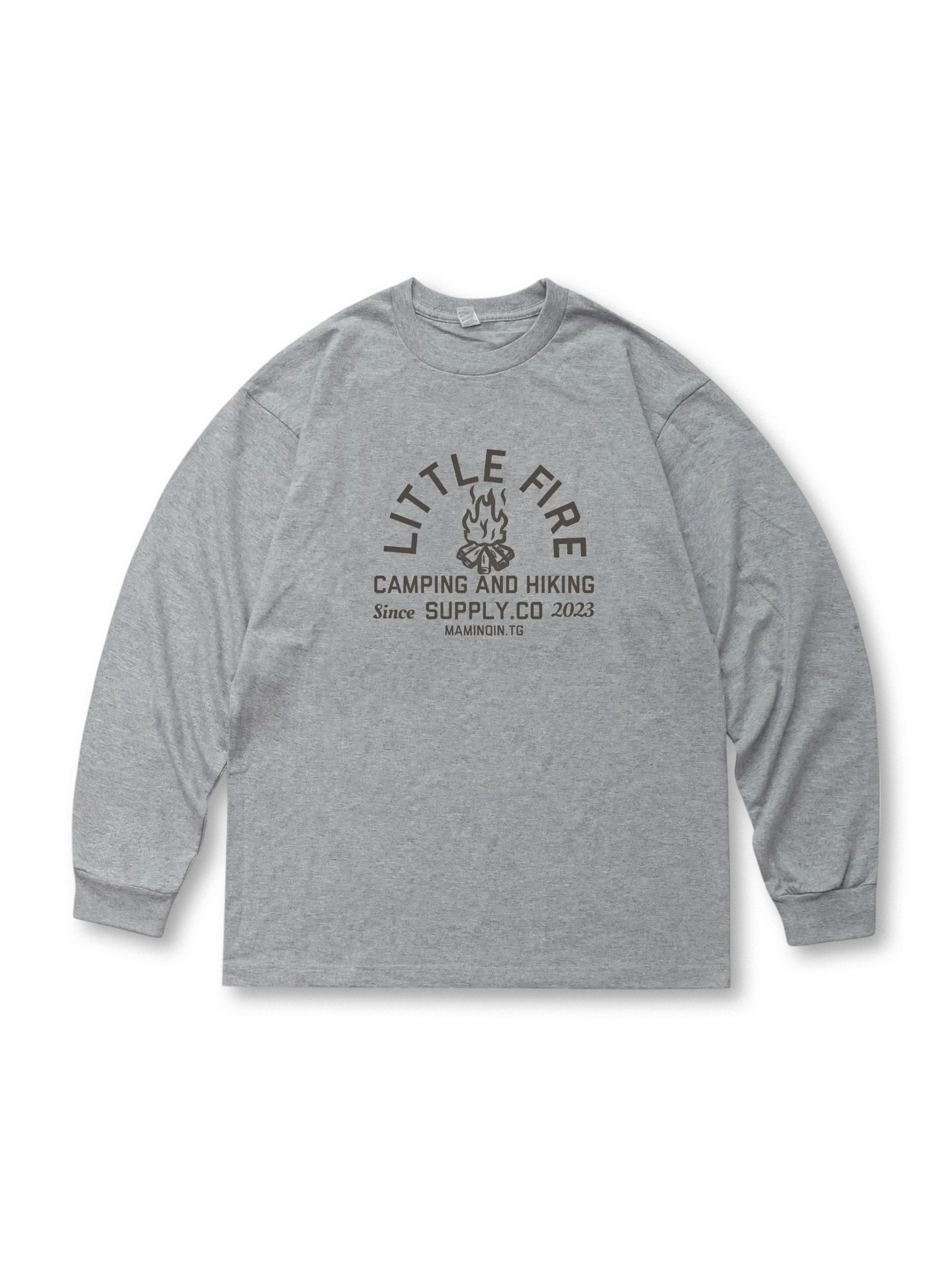 アウトドアプリント長袖Tシャツの正面