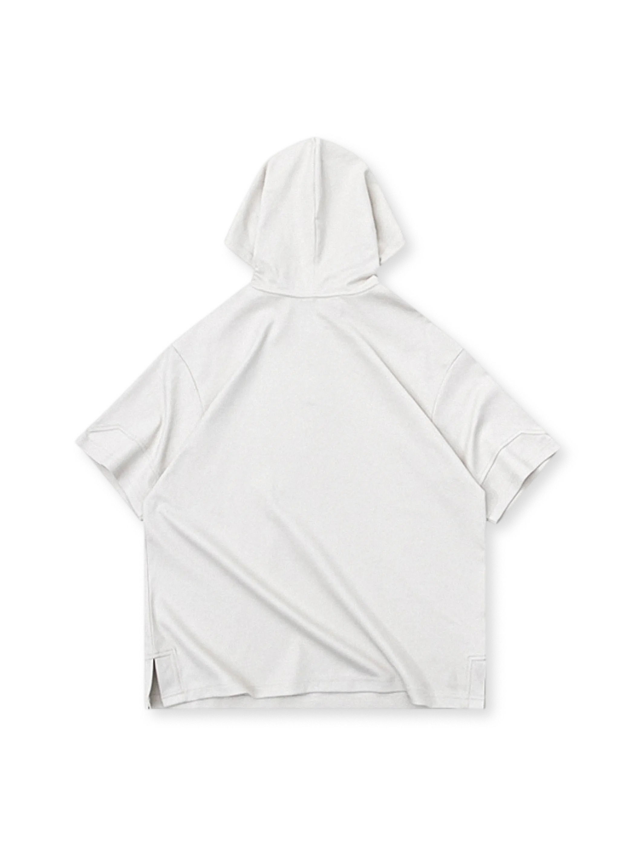 レイヤードフーディショートスリーブTシャツ全体像