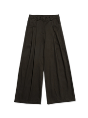 レトロなプリーツディテールが印象的なワイドシルエットパンツの正面ビュー