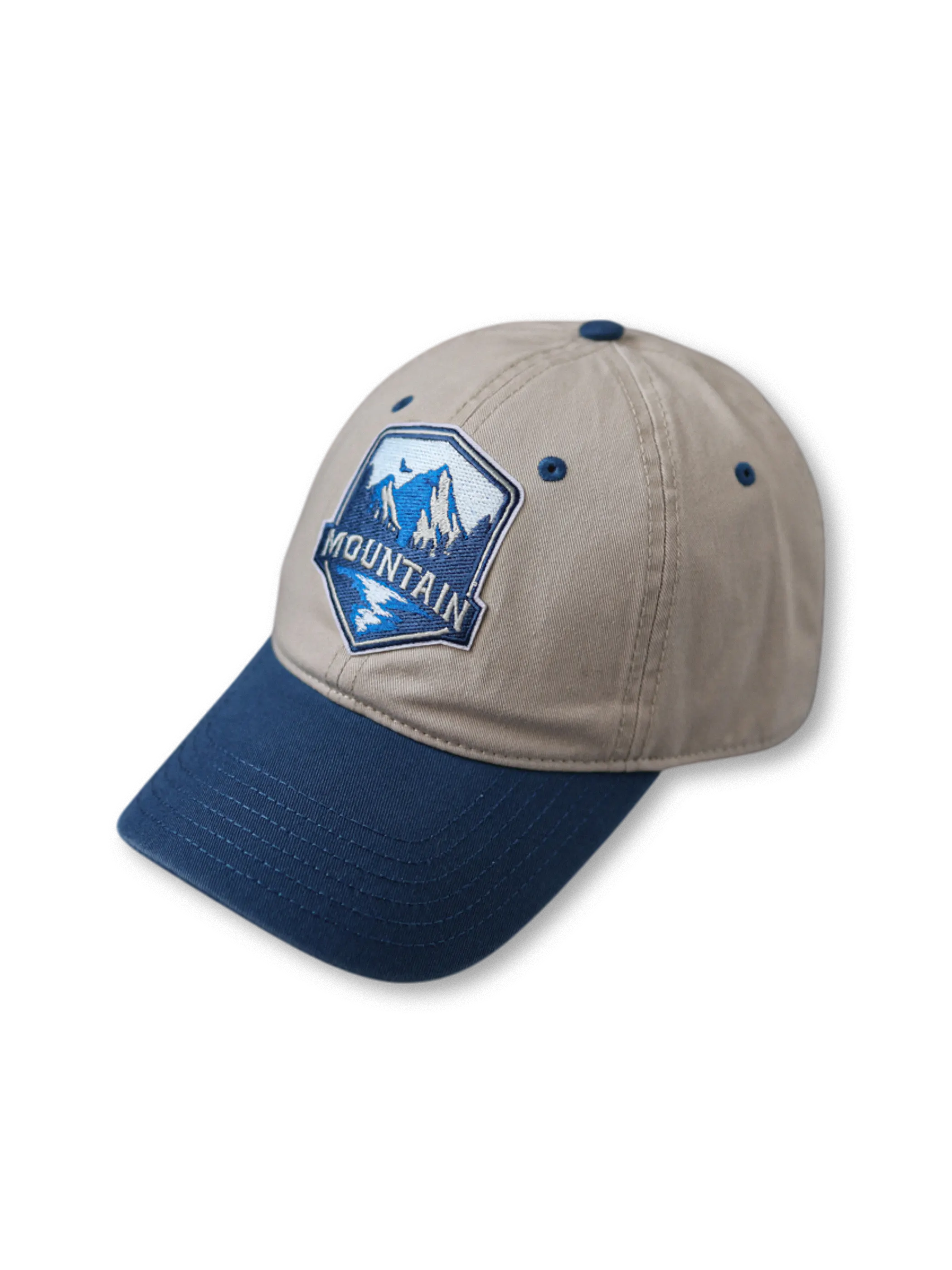 アウトドア山刺繍キャップの正面