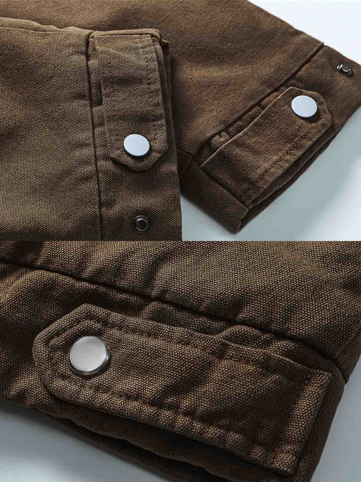 製品画像
"改良型 M51 スタンドカラー ワーク 中綿ジャケット、1950年代の米軍冬季制服を基にした現代的な改良型、ヴィンテージ感のある水洗い処理と自然な色あせ、加厚設計で防寒性と耐久性を強化"
詳細画像
"M51スタイルの改良型ワークジャケット、精緻な水洗い処理でヴィンテージ感のある外観、スタンドカラーで防寒性を高め、加厚設計とゆったりシルエットで快適な着心地を提供、大きなポケットとシンプルなボタンが特徴"