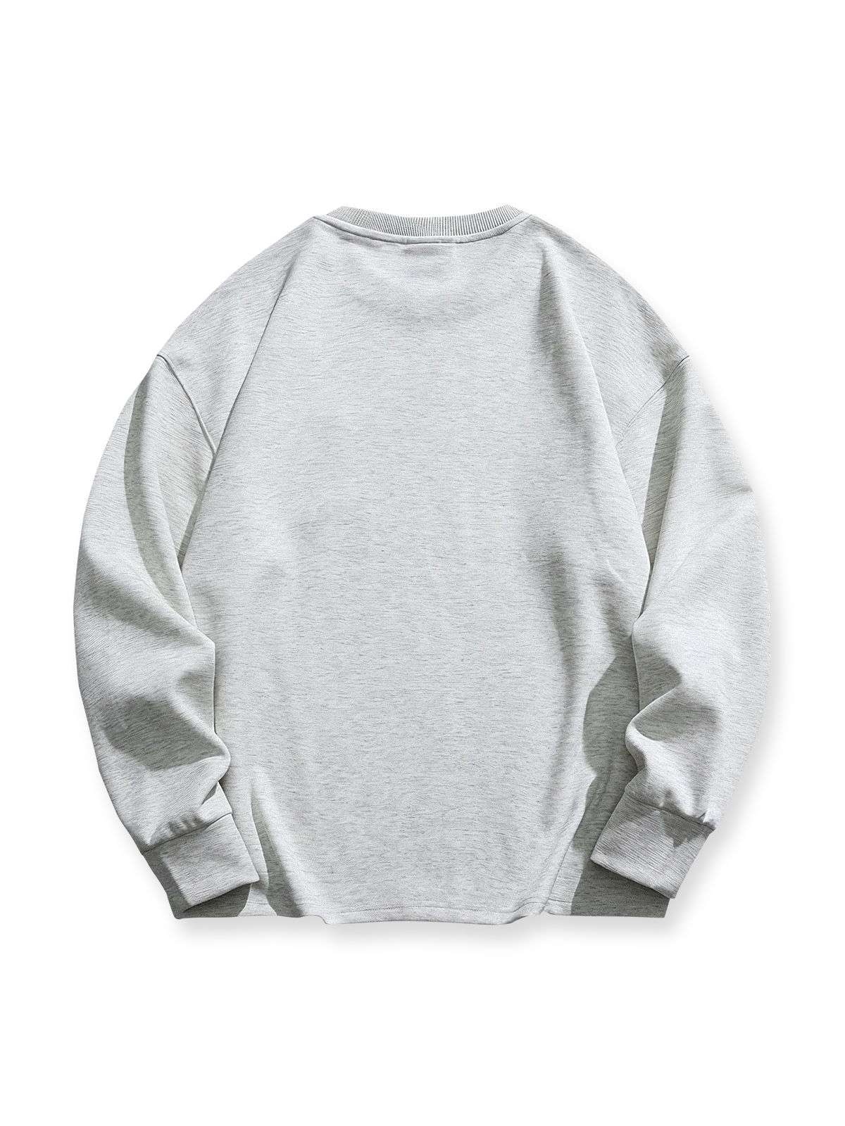 製品画像
「グレー・ホワイト・ブラックの3色展開クルーネック プルオーバースウェット全体像。ミニマルデザインとルーズフィットシルエットが特徴」
詳細画像
「クルーネック プルオーバースウェットの胸元シングルポケットとドロップショルダーデザインのディテールクローズアップ」