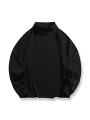 製品画像: 軽量ハイネック スウェットシャツの正面全体展示画像。ブラック、ホワイト、グレーの3色展開で、シンプルで上品なデザインが特徴。柔らかな生地感とハイネックデザインが冬のコーディネートに立体感を加え、日常使いにも最適な一着。
詳細画像: 軽量ハイネック スウェットシャツのハイネック部分をクローズアップした画像。保温性を高める立体的なデザインが特徴で、袖口と裾の細部仕上げも確認可能。シンプルなディテールでありながら、優れた着心地とファッション性を提供。