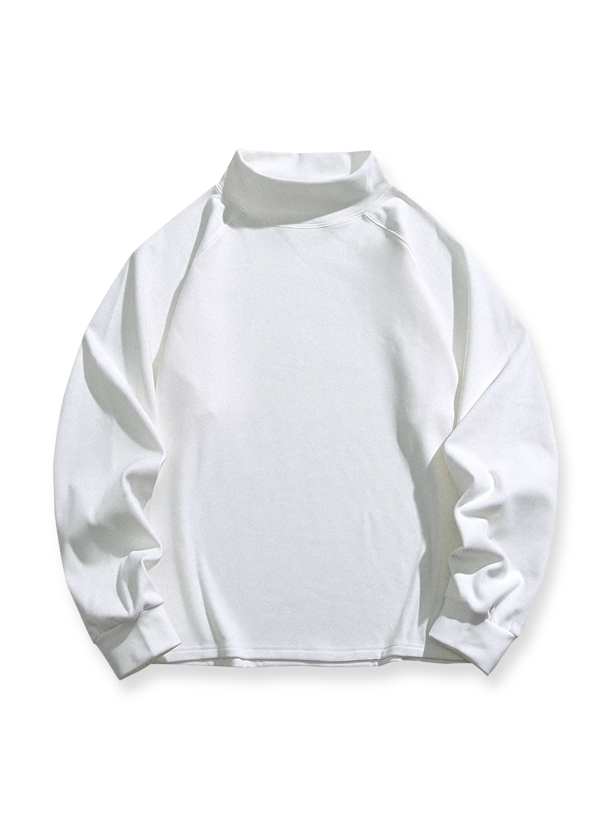 製品画像: 軽量ハイネック スウェットシャツの正面全体展示画像。ブラック、ホワイト、グレーの3色展開で、シンプルで上品なデザインが特徴。柔らかな生地感とハイネックデザインが冬のコーディネートに立体感を加え、日常使いにも最適な一着。
詳細画像: 軽量ハイネック スウェットシャツのハイネック部分をクローズアップした画像。保温性を高める立体的なデザインが特徴で、袖口と裾の細部仕上げも確認可能。シンプルなディテールでありながら、優れた着心地とファッション性を提供。