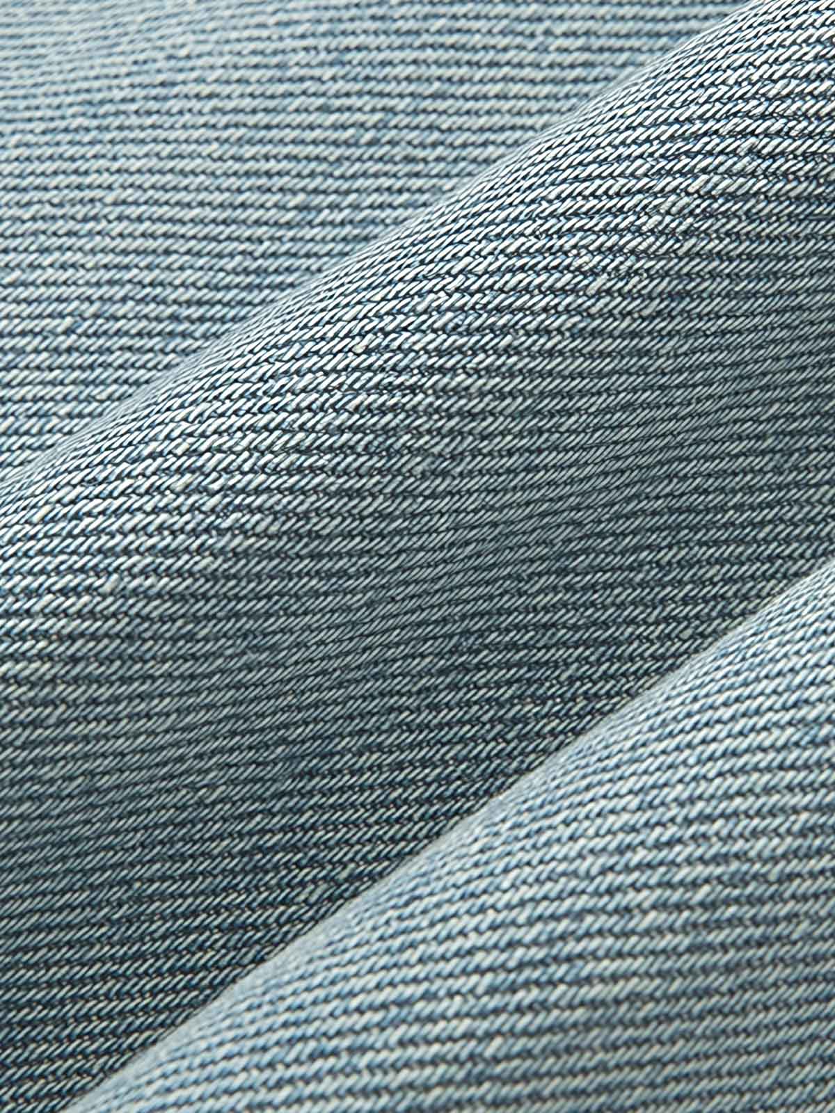 製品画像: アメカジファッションのレトロなスタイルとヴィンテージウォッシュデザインを特徴とするストレートデニムパンツ全体展示、100%コットン素材で仕上げたクラシックなデザイン
詳細画像: ウォッシュド加工とルーズフィットのストレートカットのディテール特写、自然なヴィンテージ感を強調