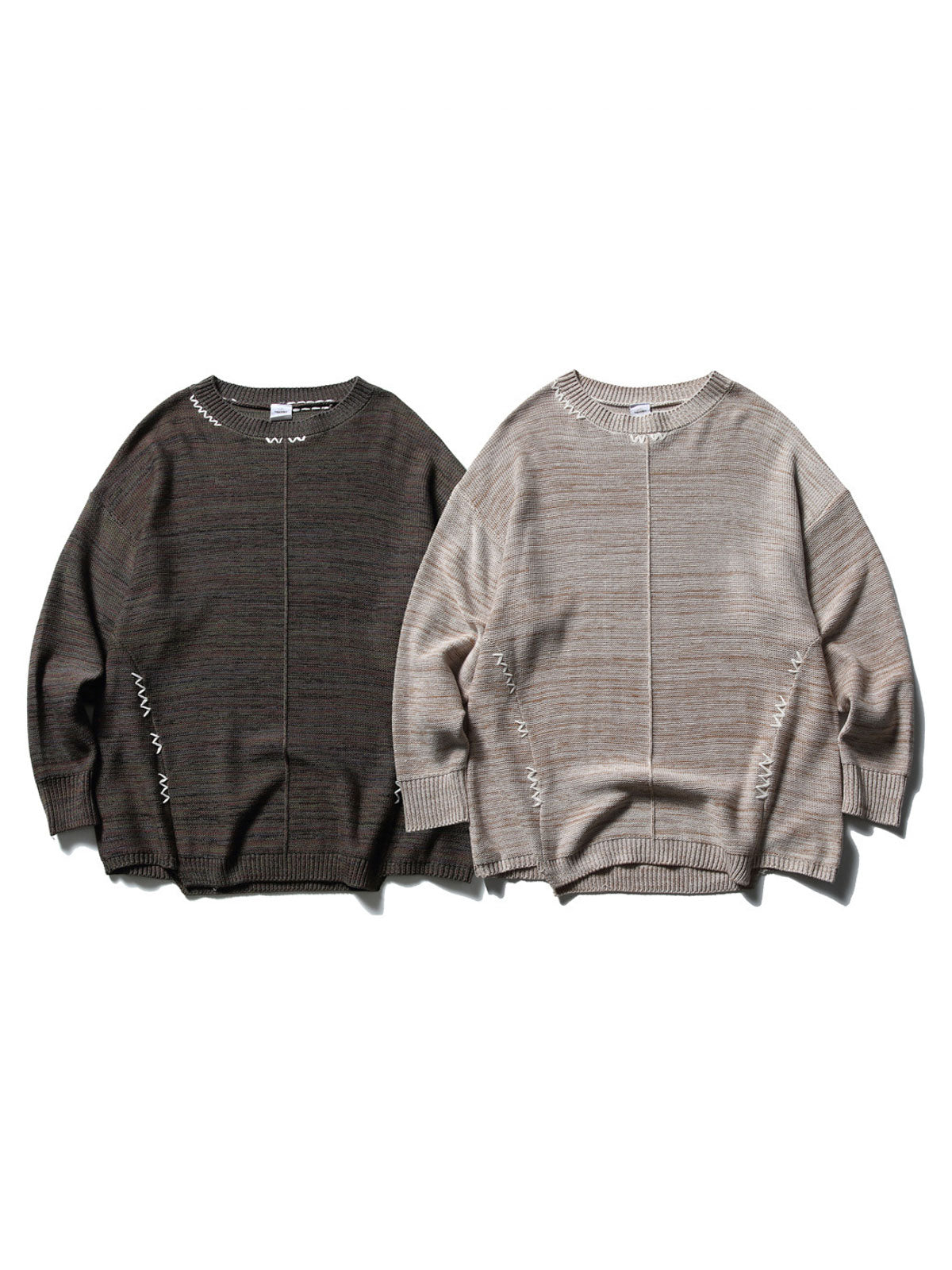 製品画像
グレージュ色とオリーブグリーンの切り替えデザインが特徴的なハンドステッチニットセーター、精緻な手作業で仕上げられ、アクリルとコットンの混紡素材で快適な着心地と暖かさを提供
詳細画像
精緻な手作業によるハンドステッチが施されたニットセーター、グレージュとオリーブグリーンの色のコントラストが美しく、アクリル50%とコットン50%の混紡素材で、肌触りが良く、通気性も優れたデザイン