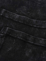 半袖Tシャツのダブルポケットとウォッシュ加工のディテール特写