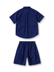 ブルーのワークスタイル機能的半袖ショーツセットの正面展示