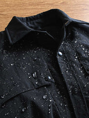 製品画像
"軽量中綿ジャケット、多ポケットデザイン、胸元に大容量ポケットを2つ配置、軽量で暖かく、実用性とファッション性を兼ね備えたジャケット"
詳細画像
"多ポケットデザインの軽量中綿ジャケット、カジュアルなボタンデザインとギャザー袖口、動きやすさと美しいシルエットを両立、薄手ながら十分な保温性を提供"