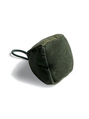 ナイロン持ち手とスエード牛革のディテール