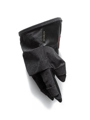 製品画像:悪龍の爪にインスパイアされた怪獣風デザインのアウトドア用ベルトバッグ。高密度ナイロンとカーフレザー素材で、耐久性と防水性を兼ね備え、クライミングやサイクリングに最適。
詳細画像:怪獣風ベルトバッグのドローストリング開閉部とカーフレザーの補強部分。高密度ナイロンとカーフレザーの素材感を強調し、耐久性の高いアウトドア仕様。