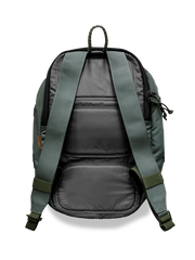 製品画像: 軽量ナイロンライディング用アウトドアバックパックの正面画像。通勤やアウトドア活動、ライディングに最適な多機能デザインで、耐久性の高いナイロン素材を使用。
詳細画像: 軽量ナイロンバックパックのポケット詳細画像。5つのポケットとダブルジッパー、ハングループを備えた実用的なデザイン。