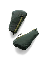 製品画像:超軽量ナイロン アウトドア ウィンドシェルの正面画像です。撥水加工が施されたデザインです。
詳細画像:超軽量ナイロン ウィンドシェルの撥水加工部分の詳細画像です。水滴を弾く様子が確認できます。