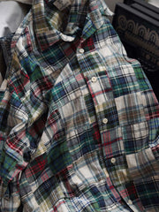 製品画像
「Patchwork Boroパッチワーク 長袖シャツの全体展示図。ヴィンテージ感漂うグリーンカラーとハンドメイドのBoroパッチワーク技法が融合したデザイン。個性的でエレガントな雰囲気が特徴。」
詳細画像
「パッチワークのディテールとグリーン基調の生地の特写。多様なチェック柄生地を組み合わせた、自然な手作り感とヴィンテージ感を強調したデザイン。」